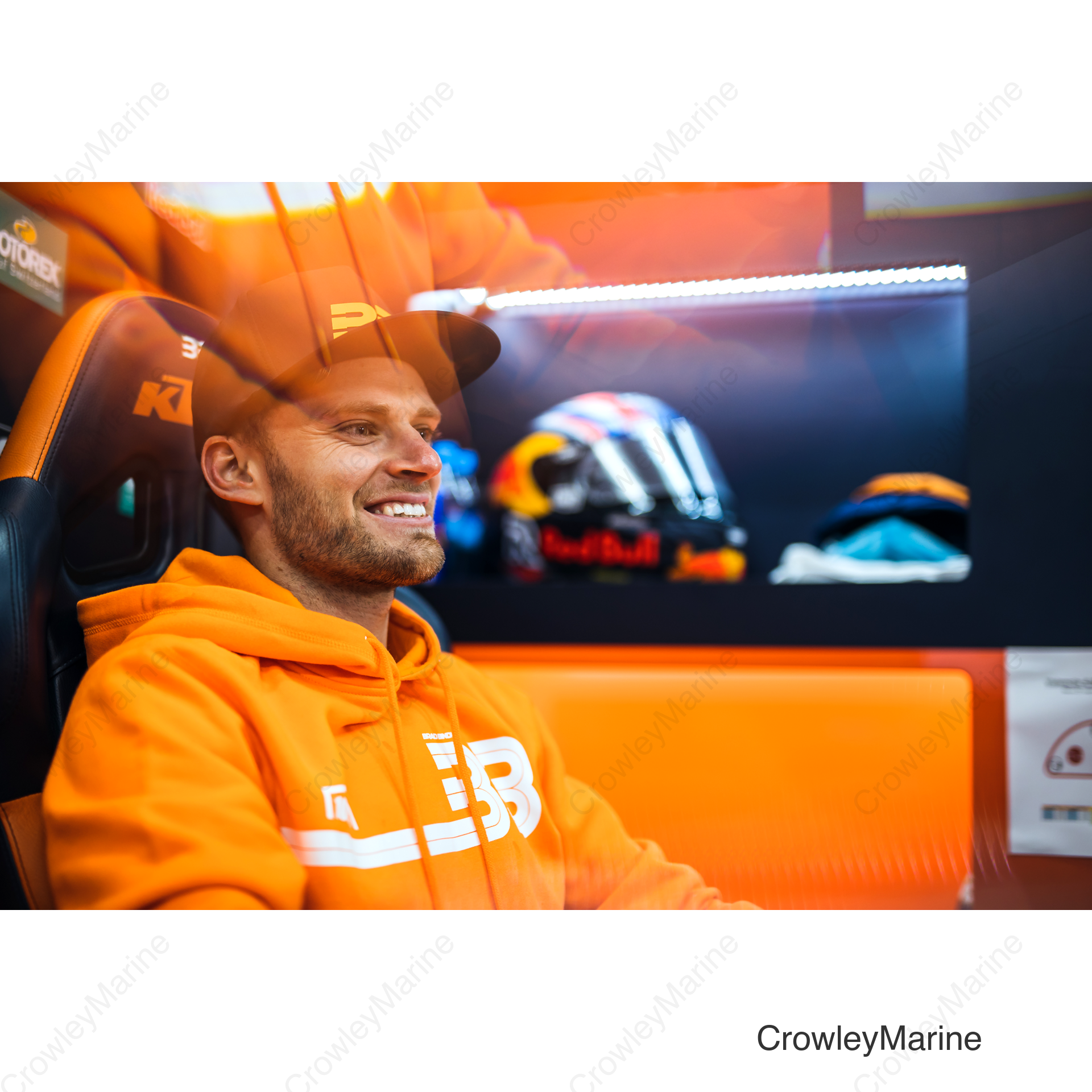 BB33 Pullover Kangaroo Pocket Hoodie - Orange - Small