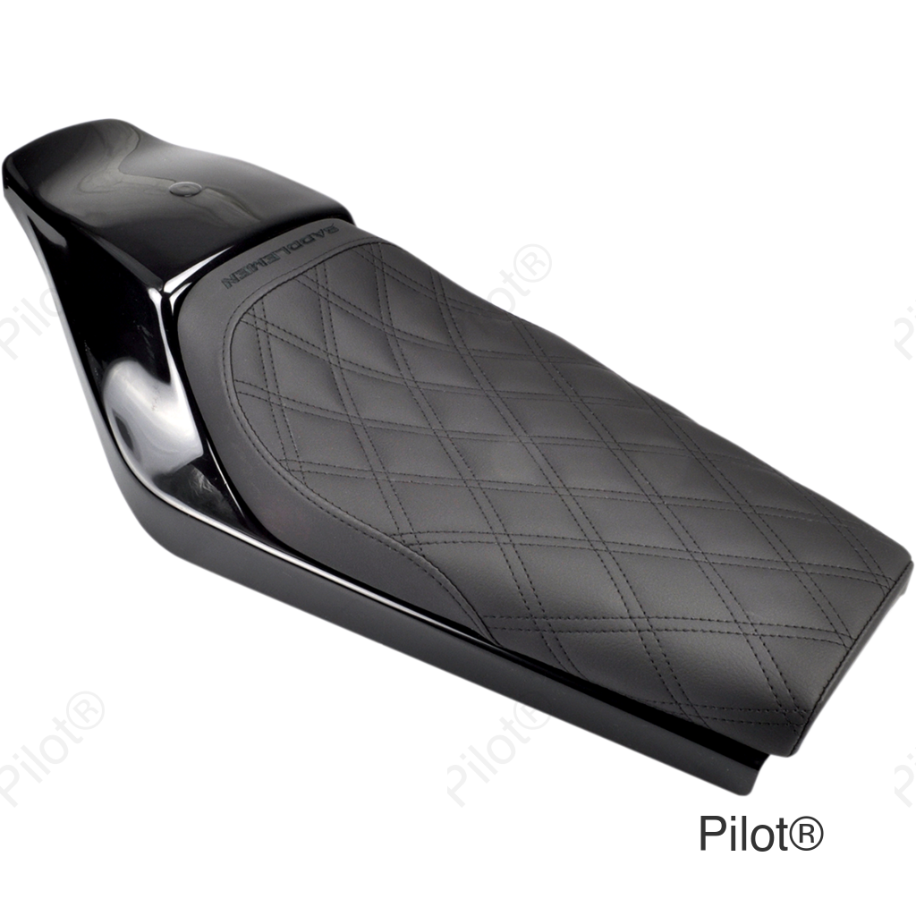 Lattice Stitched Tracker Seat