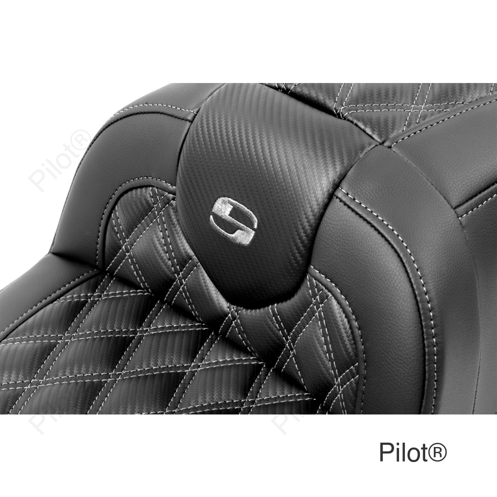 RoadSofa™ Seat - with Backrest - Carbon Fiber - Lattice Stitch - Gray Stitch - FLTR/FLHX '23-'24