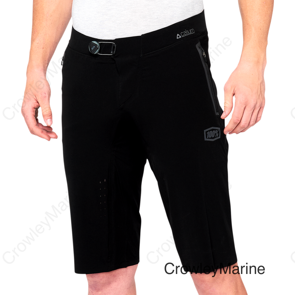 Celium Shorts - Black - US 32