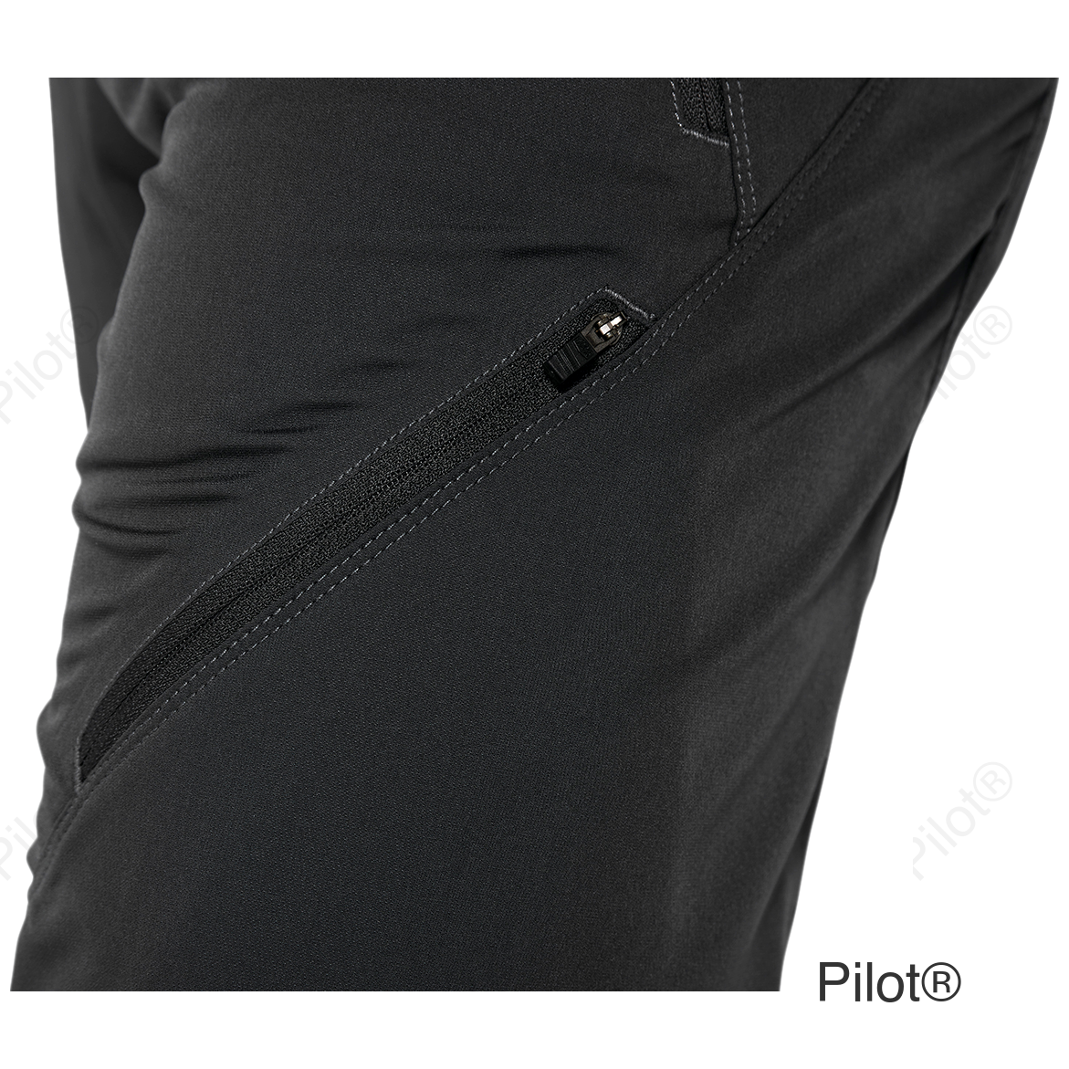 Airmatic Shorts - Charcoal - US 36